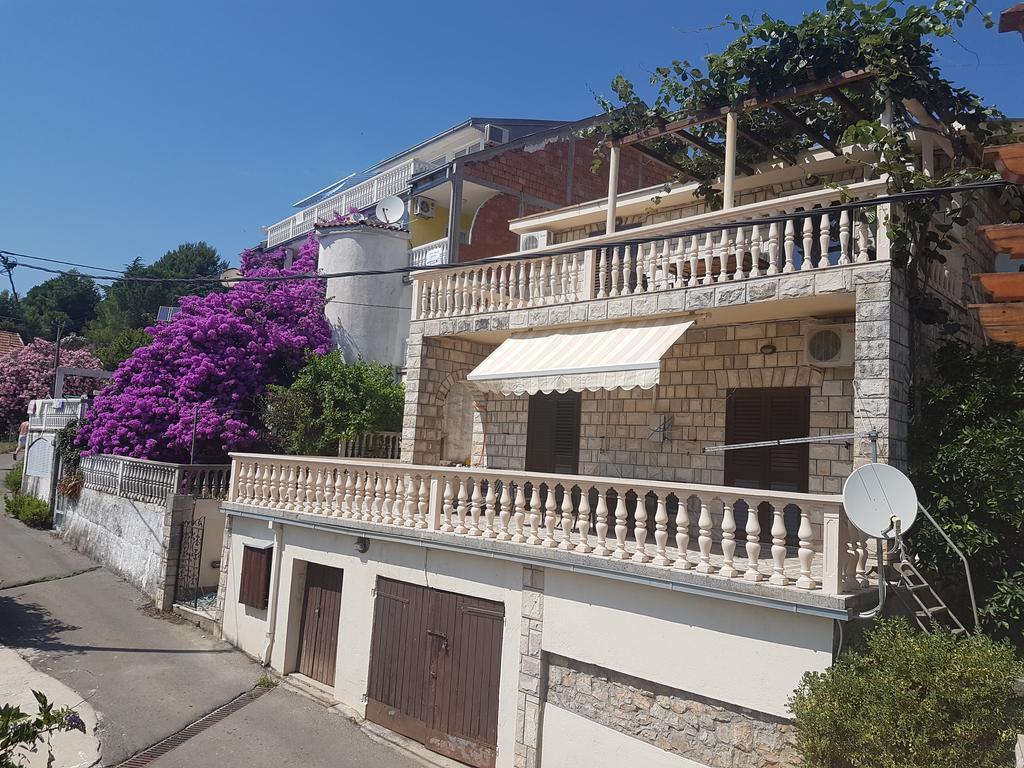 Apartments Grispolis Тиват Экстерьер фото