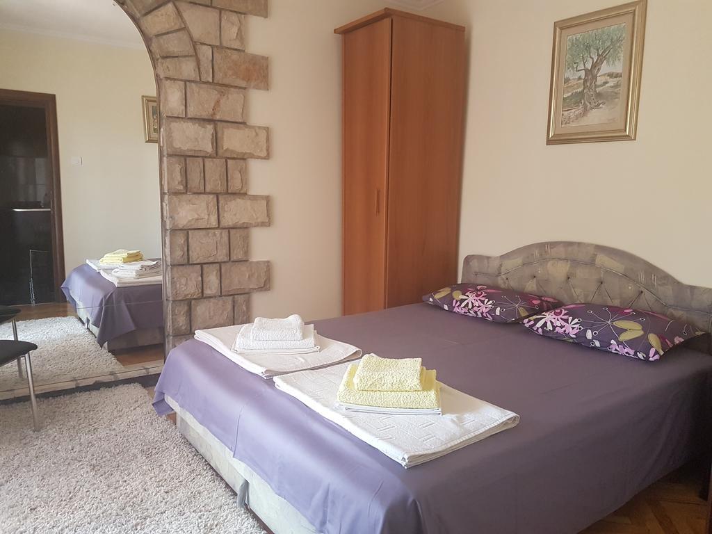 Apartments Grispolis Тиват Экстерьер фото