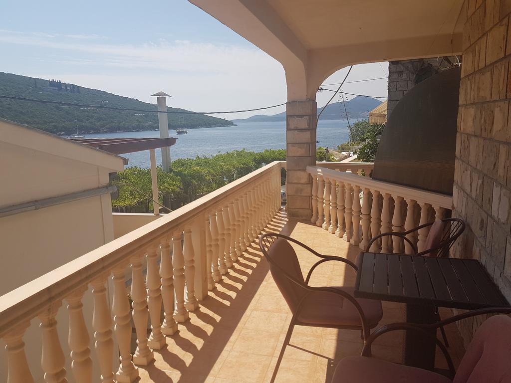 Apartments Grispolis Тиват Экстерьер фото